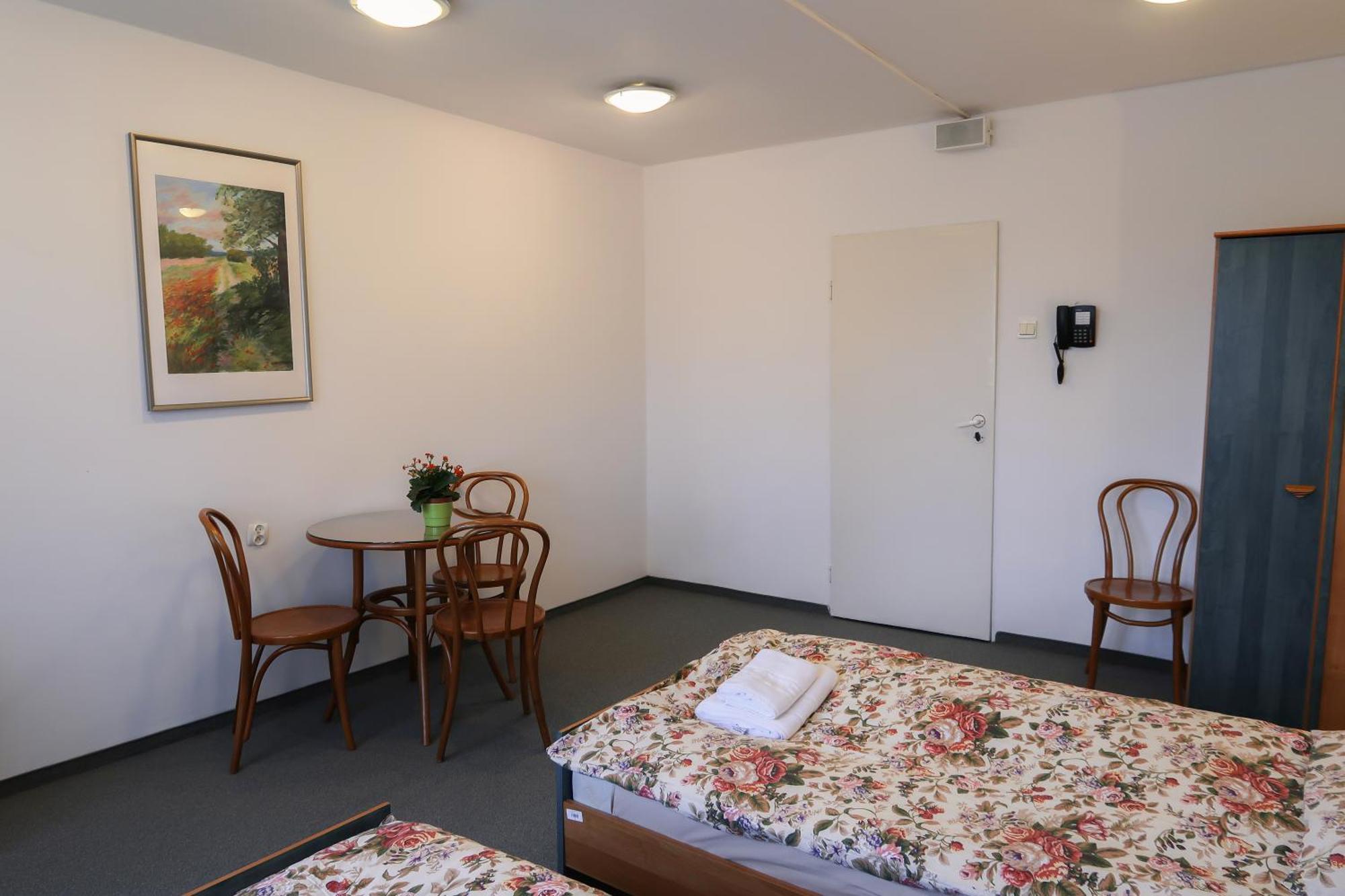 Dom Studencki Labirynt Hostel - Wroclaw — Photos 1